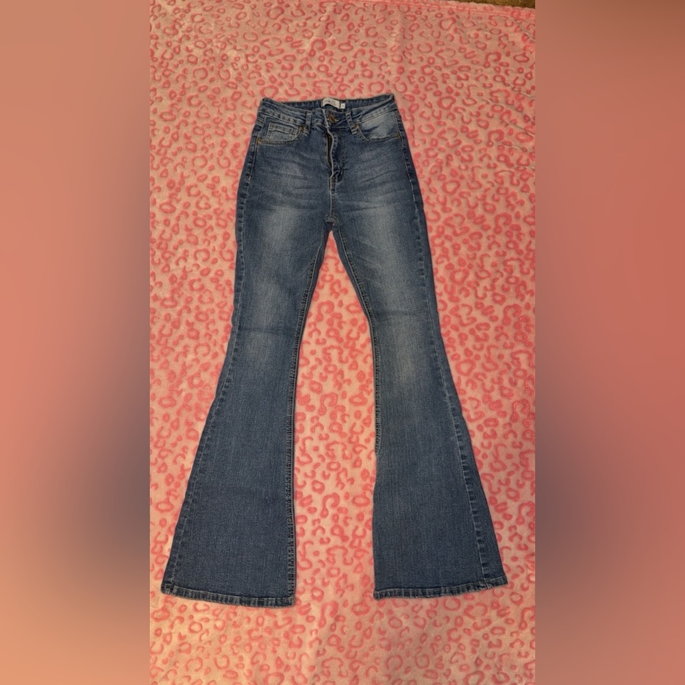 Rue21 Women's Medium Blue Flare Jeans